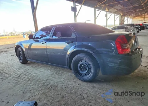 2008 Chrysler 300 Lx z USA, uszkodzony, nr VIN 2C3KA43R18H204051